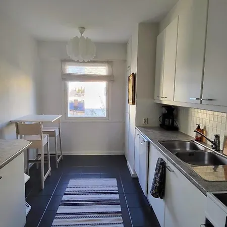 Apartamento Beautiful 2 Bedroom With Free Wifi, Parking & Ac Turku