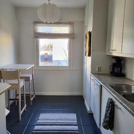 Beautiful 2 Bedroom With Free Wifi, Parking & Ac Turku